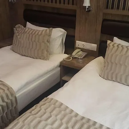 Vera Hotel