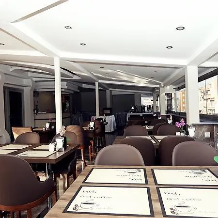 Vera Hotel